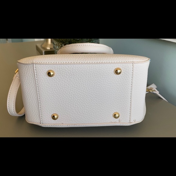 Small Light Pink Faux Leather Bag - Picture 5 of 6